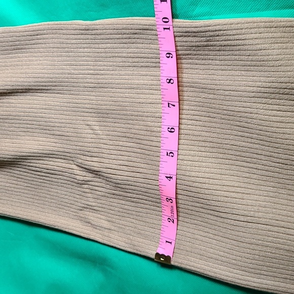 Ladies Pants 👖 😍 - Picture 9 of 10